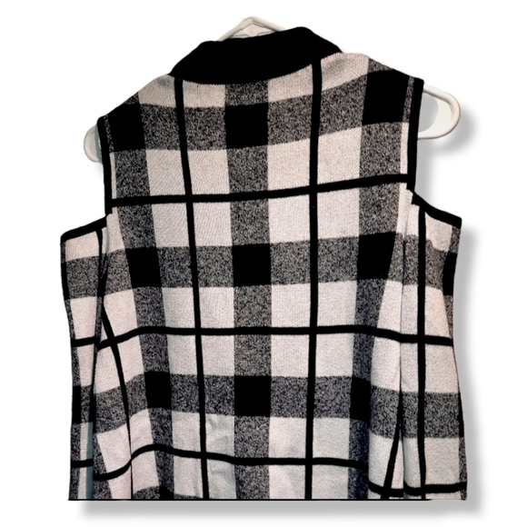 Style & Co Windowpane Plaid Cold Shoulder Sweater - Picture 5 of 8